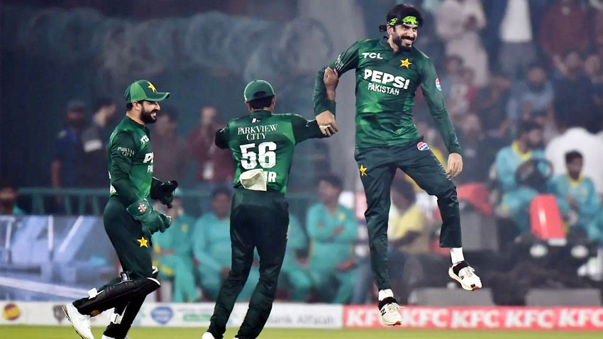 Pakistan seal thrilling T20 series win vs South Africa at Lahore Pakistan beat South Africa at Lahore in thrilling T20 series win. Screen Grab