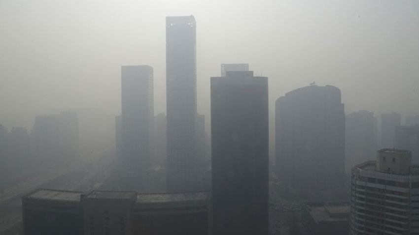 Fog and smog return as cold, dry weather grips the country