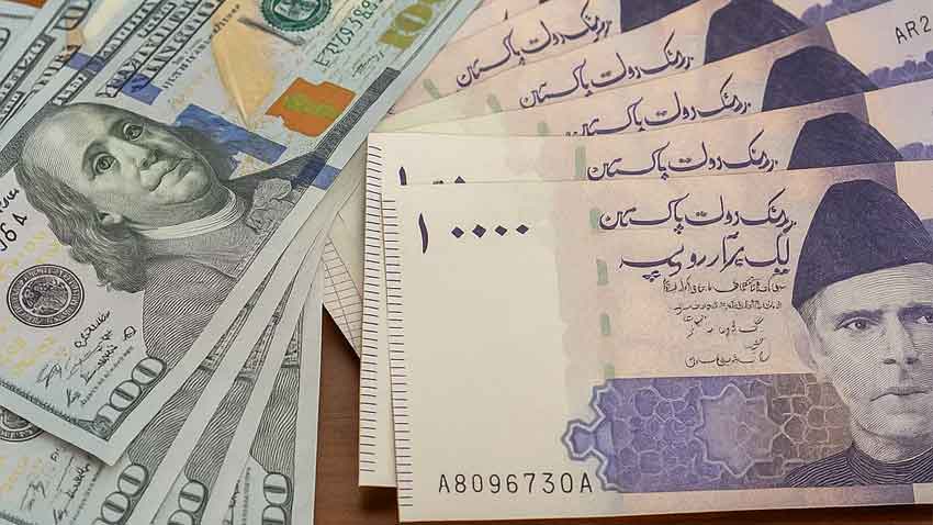 Rupee shows resilience against dollar despite global currency fluctuations File photo